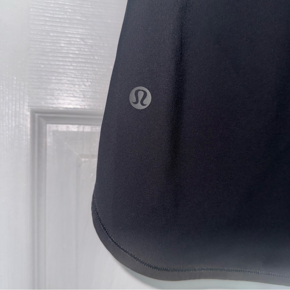Lululemon On The Fly Black Skirt 6 - Picture 5 of 6